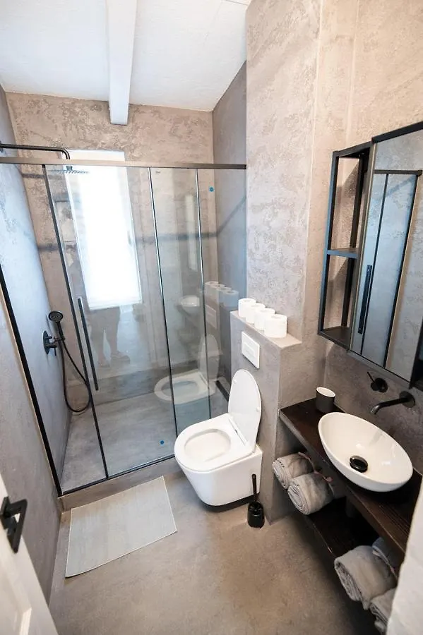 Tiny House, Podkrovni Apartman A Apartman S Vyhledem Do Zahrady Ostrava Tjekkiet