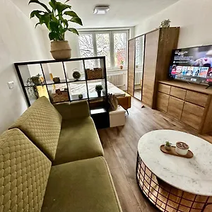 Luna Apartmán