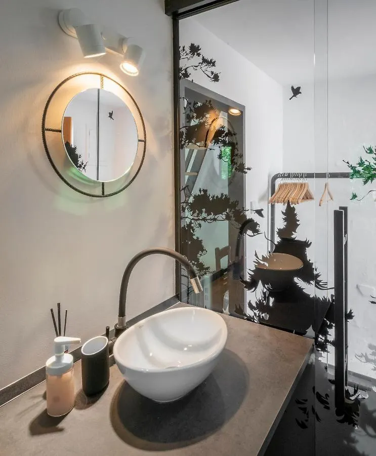Tiny House, Podkrovni Apartman A Apartman S Vyhledem Do Zahrady Ostrava