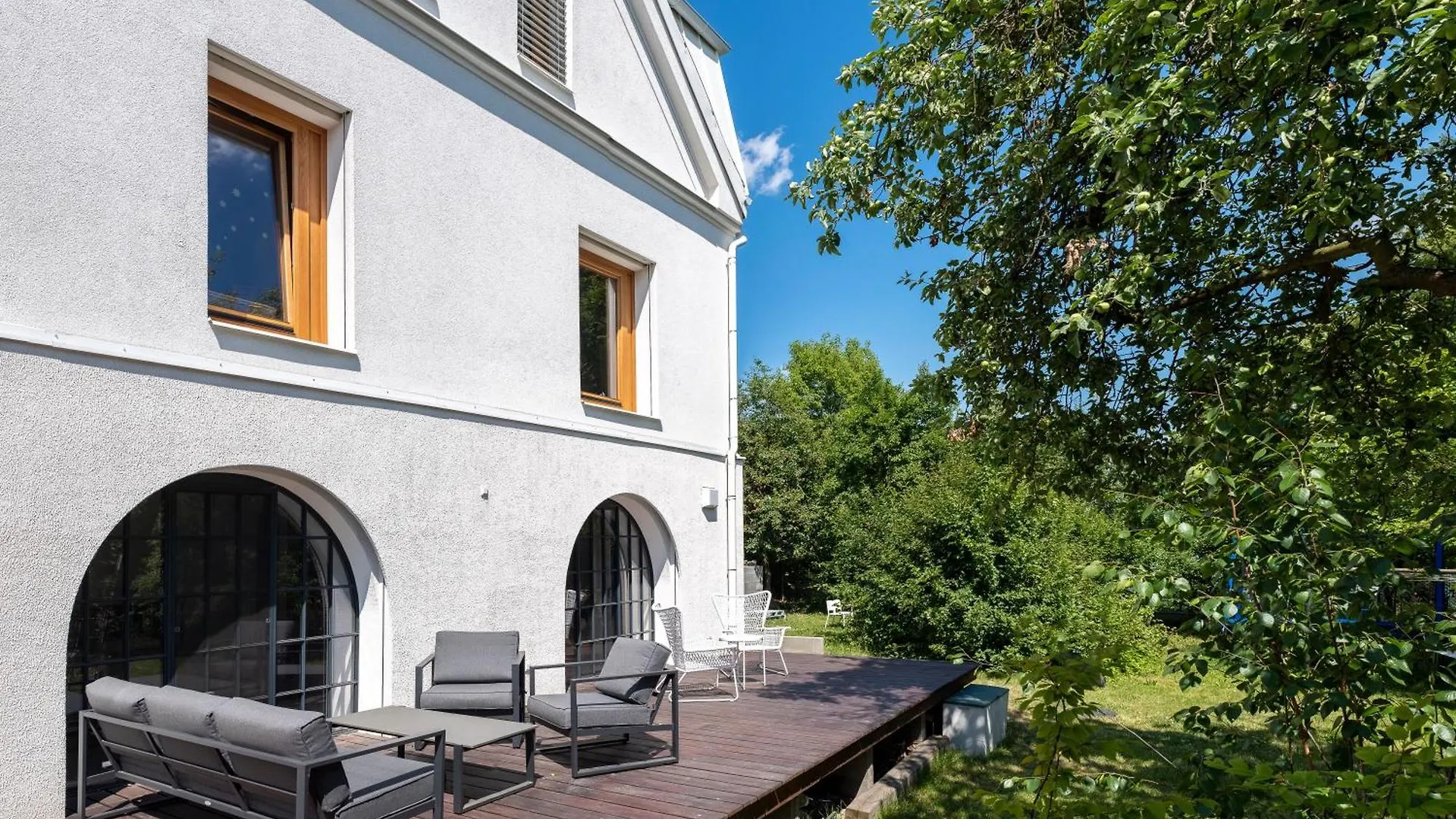 Apartment Tiny House, Podkrovni Apartman A Apartman S Vyhledem Do Zahrady Ostrava Czech Republic